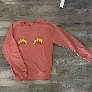 Women's Crewneck Sweater in Dusty Rose with Croissant Motif